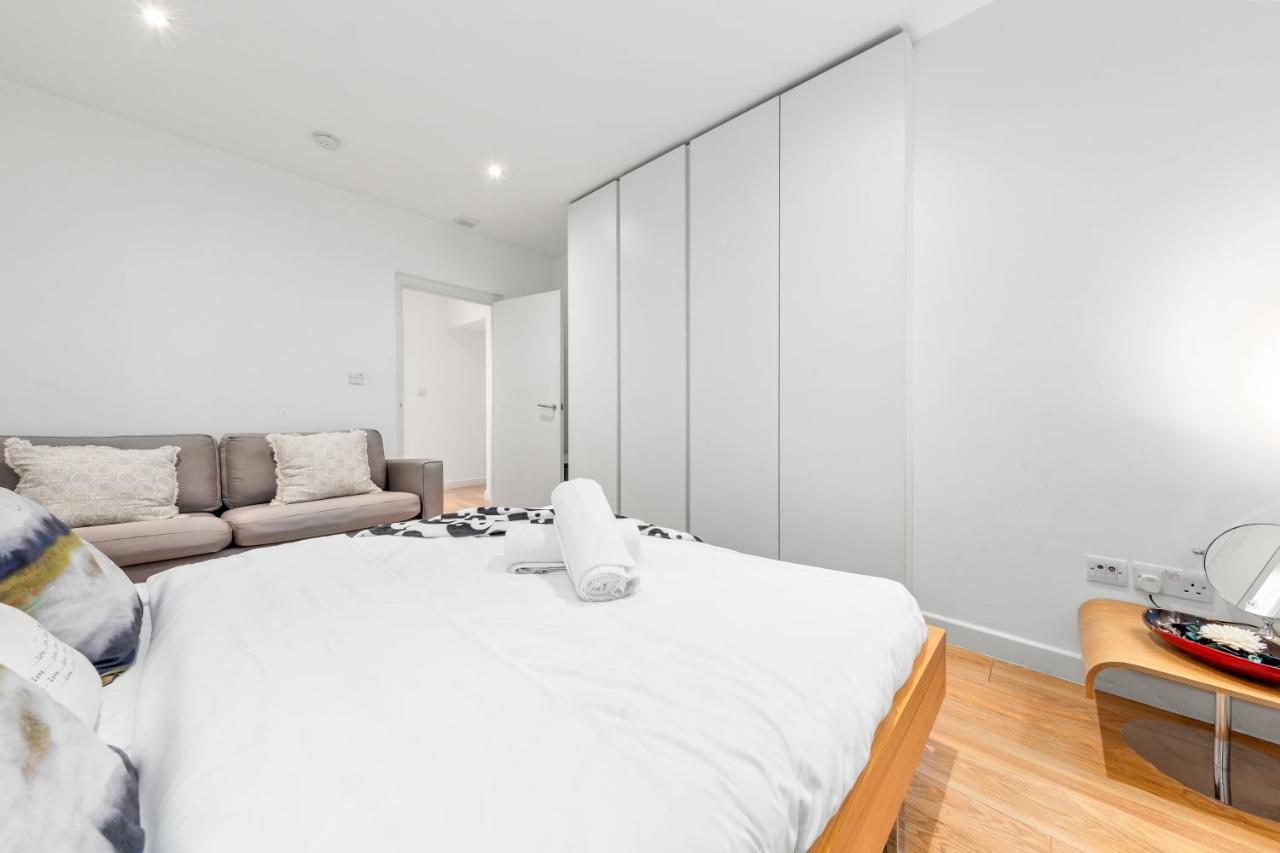 3-Bedroom Flat In London Sleeps 14 Hy1 Exteriör bild