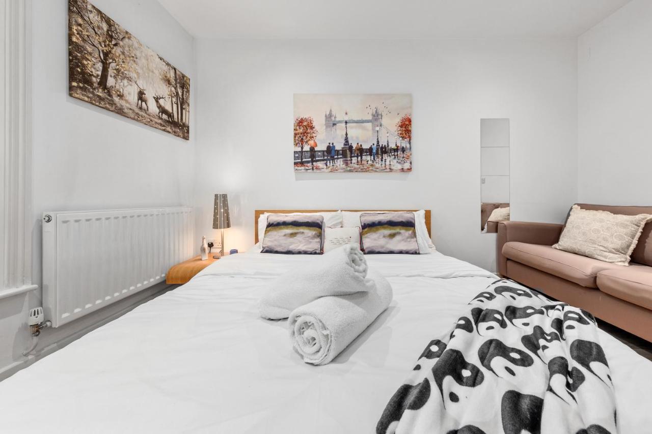 3-Bedroom Flat In London Sleeps 14 Hy1 Exteriör bild